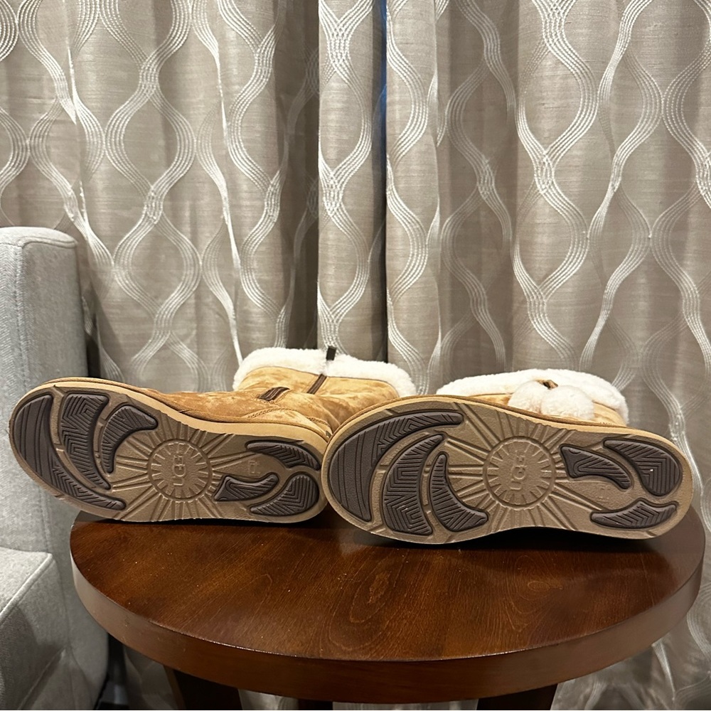 Women’s Ugg Tall Chestnut Brown Plumdale Cuff Pom Pom Zip Boots - Picture 15 of 16